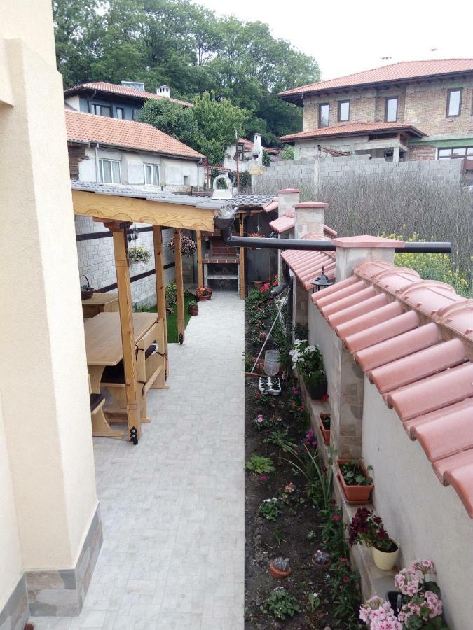 Rose Valley Guest House Kazanlŭk Eksteriør bilde